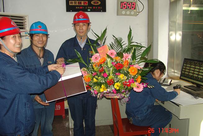 ������ף�����