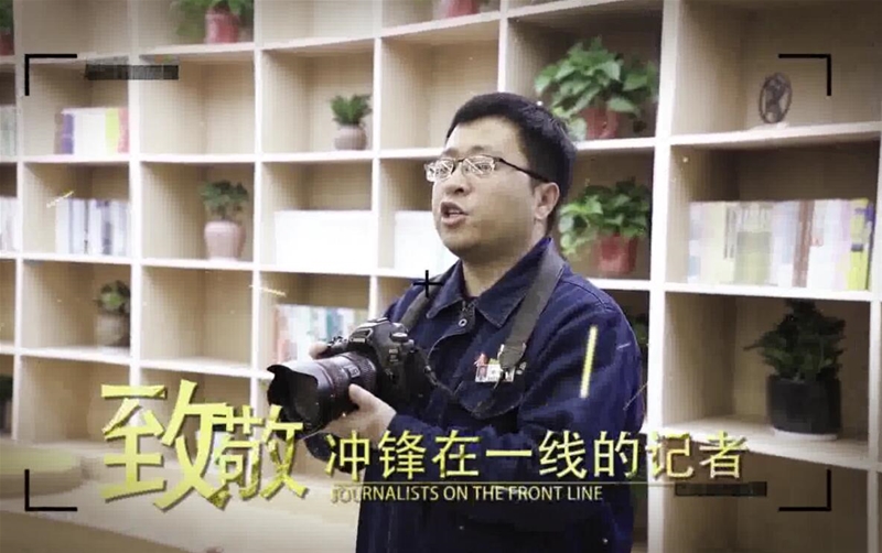 �C�P�hίӛ�߹�ף����ҕ�l������ӛ�� һ·ͬ�С�